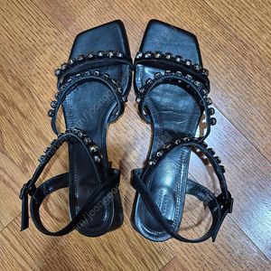 슈콤마보니 37 240센들