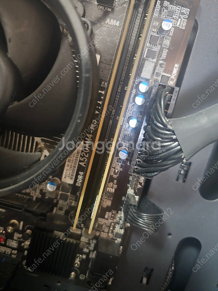 (그래픽카드, 저장장치 X) 본체 2대 / 모니터 1대 판매합니다--4