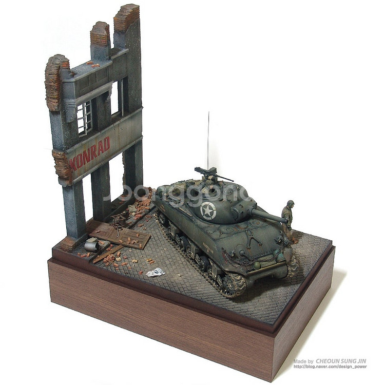 [프라모델 제작 도색완성작] M4A3 SHERMAN 디...--1