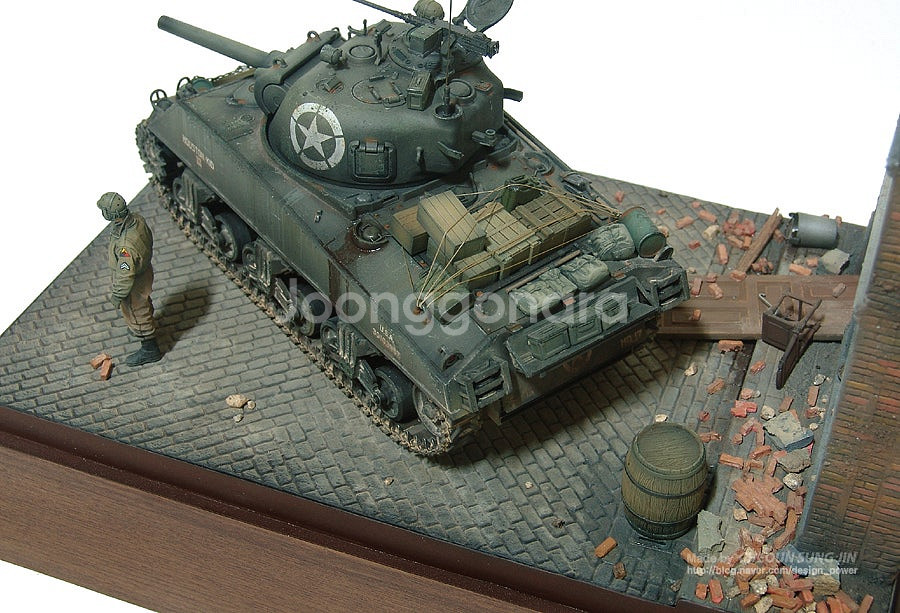 [프라모델 제작 도색완성작] M4A3 SHERMAN 디...--4