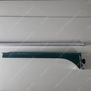 한솔테크 일반 조기대 1350mm 알루미늄 사진에 보여지듯 정상작동 깨끗한 중고 제품입니다 더이상 필요없기에 판매합니다 배송비 착불 무반품조건으로 가능합니다