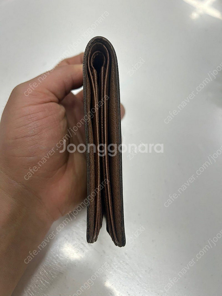 루이비통 정품 남성 반지갑--5