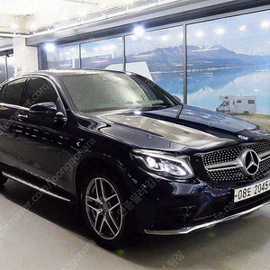 벤츠 GLC 중고 벤츠 GLC클래스 중고 벤츠 GLC 중고차 벤츠 GLC클래스 중고차 파란색 2018년식 GLC 220 d 4MATIC 쿠페 개인사업자 세금감면