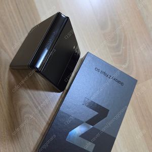 갤럭시 Z플립3 블랙 256기가 상태B+ 박스O
