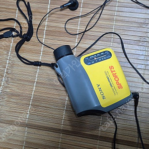 SONY (소니) SRF-X90 망원경 라디오.워크맨. 야구장 라디오. 야구장 망원경.