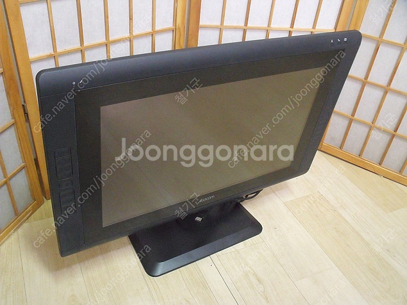 WACOM 신티크22 DTH-2200--0
