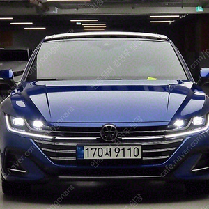 파란색 폭스바겐 아테온 중고 2.0 TDI R-LINE 4모션 실매물인증중고차 51,349 km