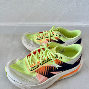 뉴발란스 카본 러닝화 FuelCell SC Elite v4 230