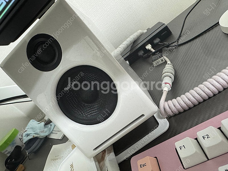 오디오엔진 a2+ 화이트 팝니다--0