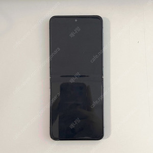 갤럭시 Z 제트플립 4 매트블랙 256GB 모델 판매합니다.