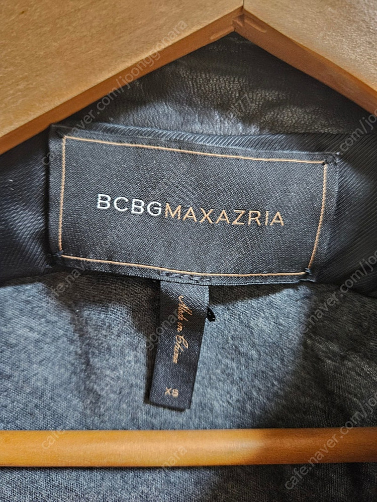BCBG 가죽 크롭 자켓 XS (독특한 디자인) 이미지