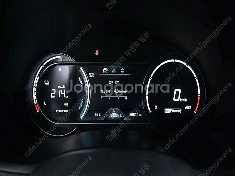 기아 니로 중고 니로 중고차 흰색 2021년식 28,8...--9