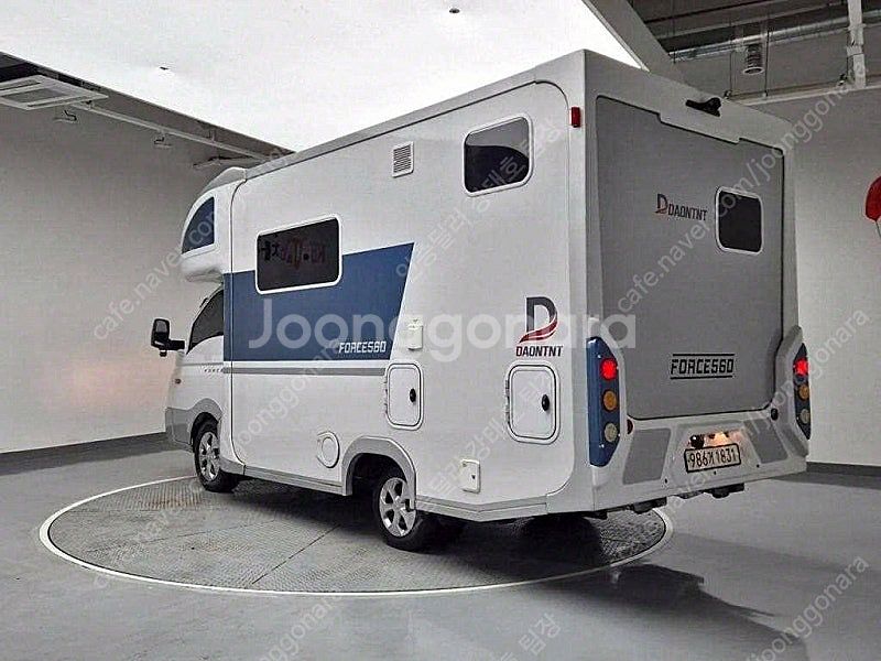 캠핑카 중고 포터2 흰색 2022년식 14,000km ...--3