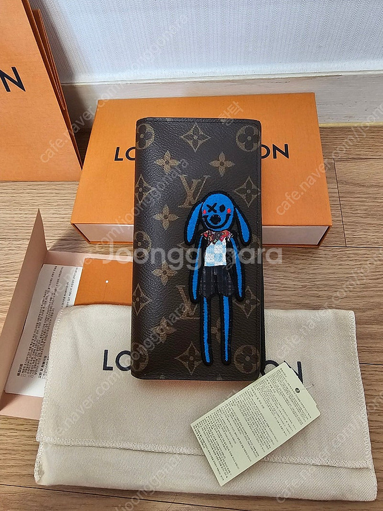 루이비통 버질아블로 한정판 캐릭터 토끼 자수 장지갑 브...--1