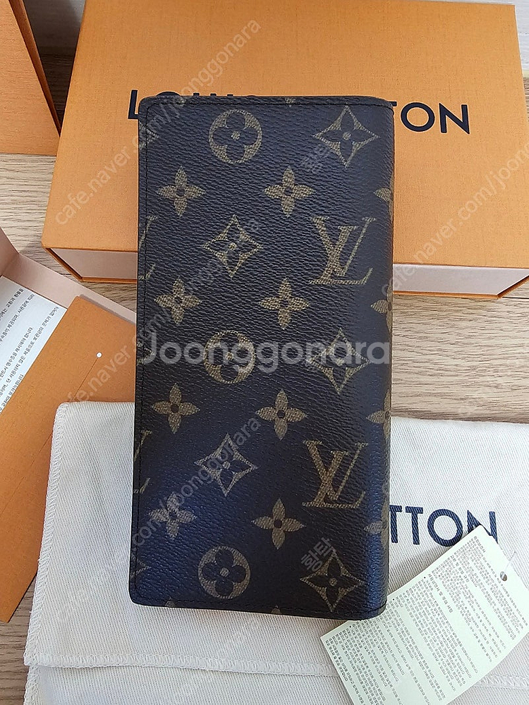 루이비통 버질아블로 한정판 캐릭터 토끼 자수 장지갑 브...--4