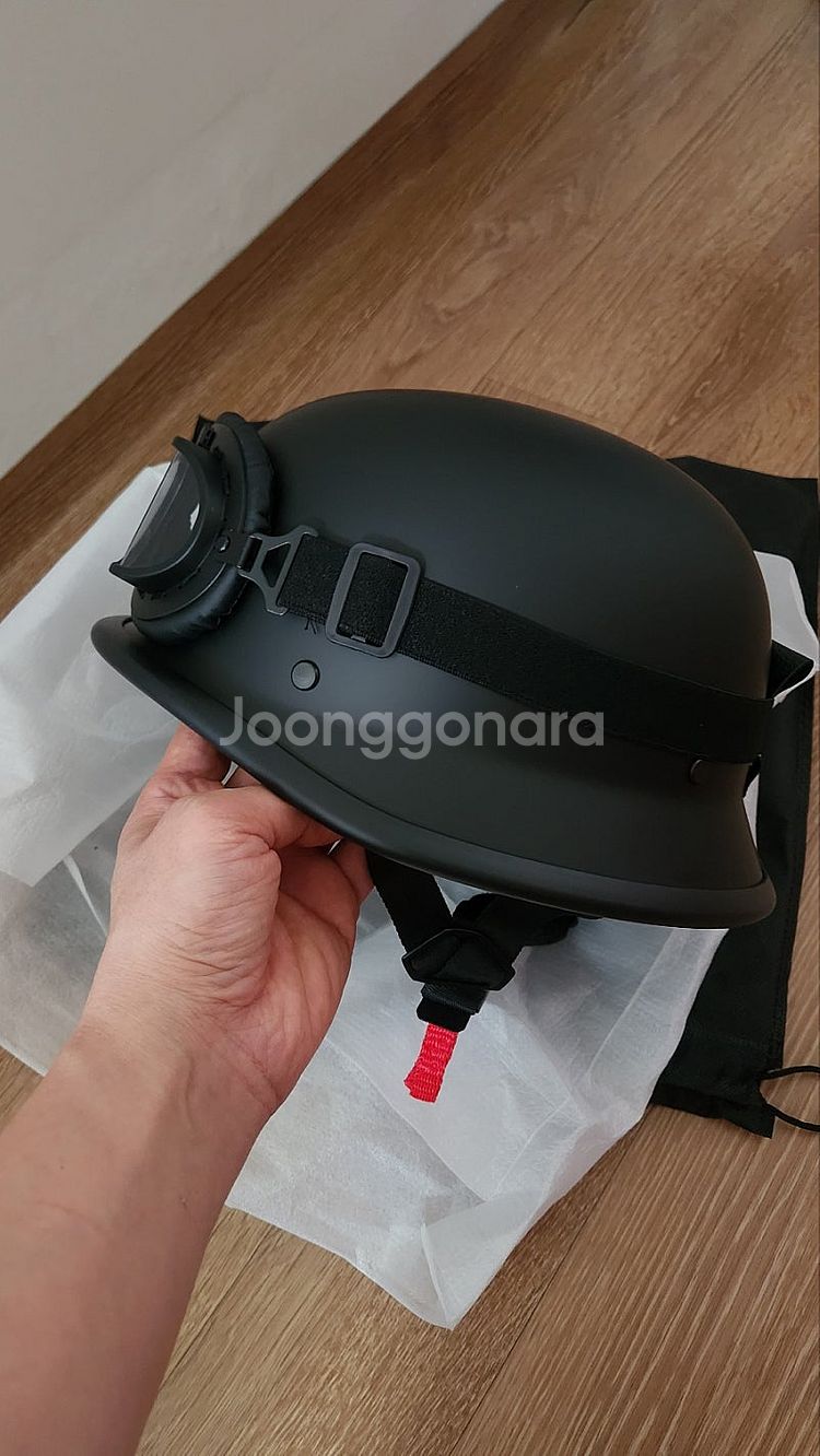 자전거 헬멧과 고글 팝니다.--3