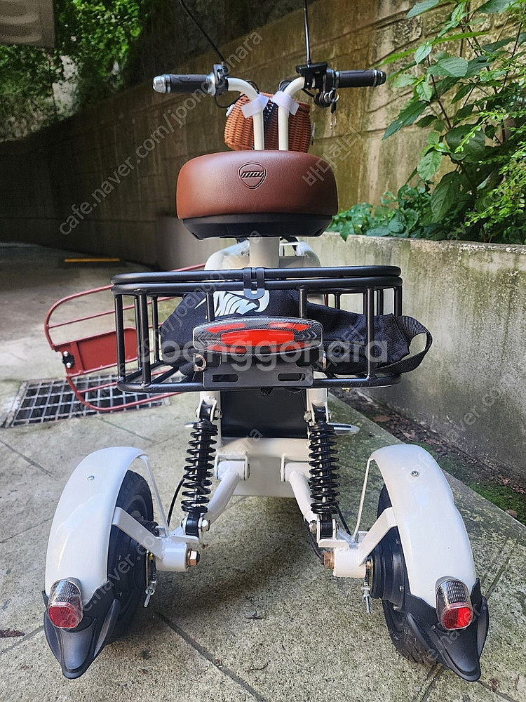 전기스쿠터 이디뚜뚜3 핸디라이프(화이트)--5