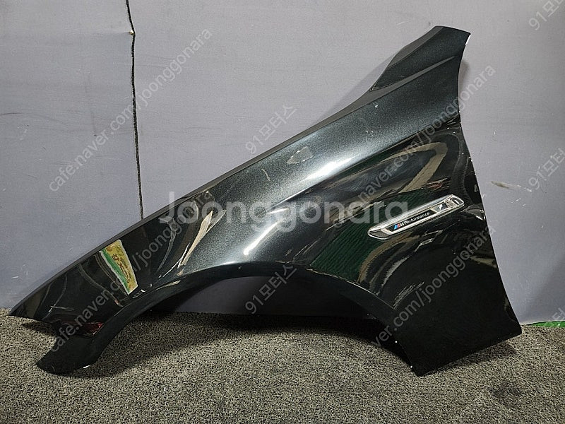 BMW F10 5시리즈 운전석 휀다 M패키지 휀다검정색...--0