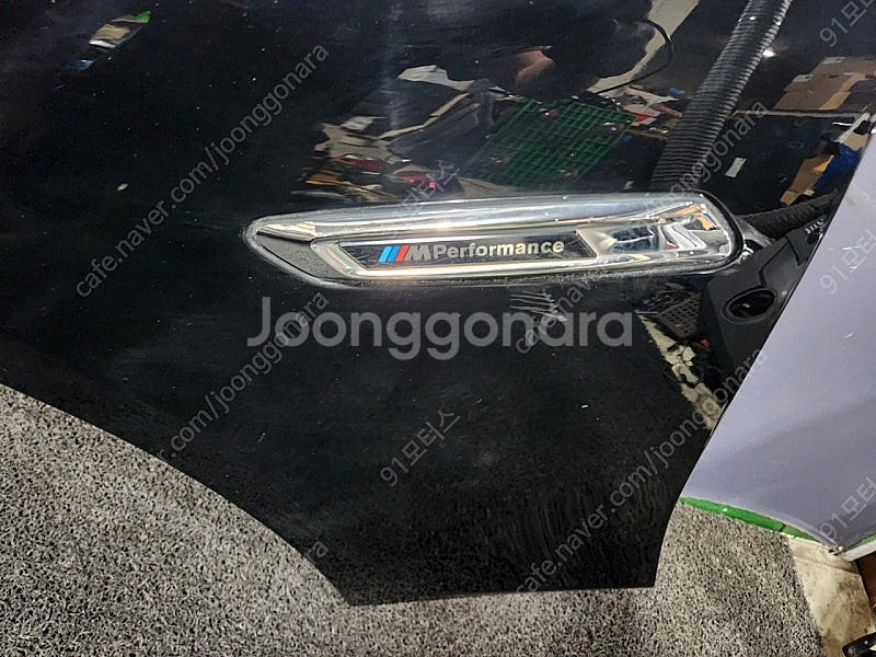 BMW F10 5시리즈 운전석 휀다 M패키지 휀다검정색...--3