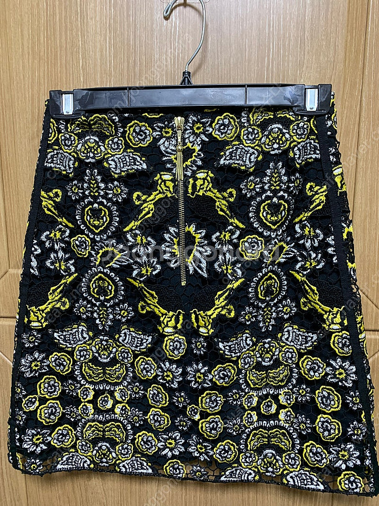 바네사브루노 치마 34사이즈--1