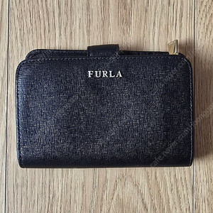 Furla 반지갑
