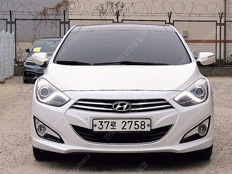 현대 i40 중고차 흰색 2015년식 1.7 VGT D...--0