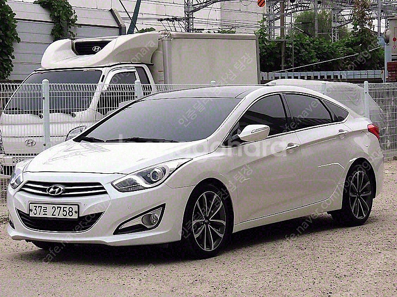 현대 i40 중고차 흰색 2015년식 1.7 VGT D...--3