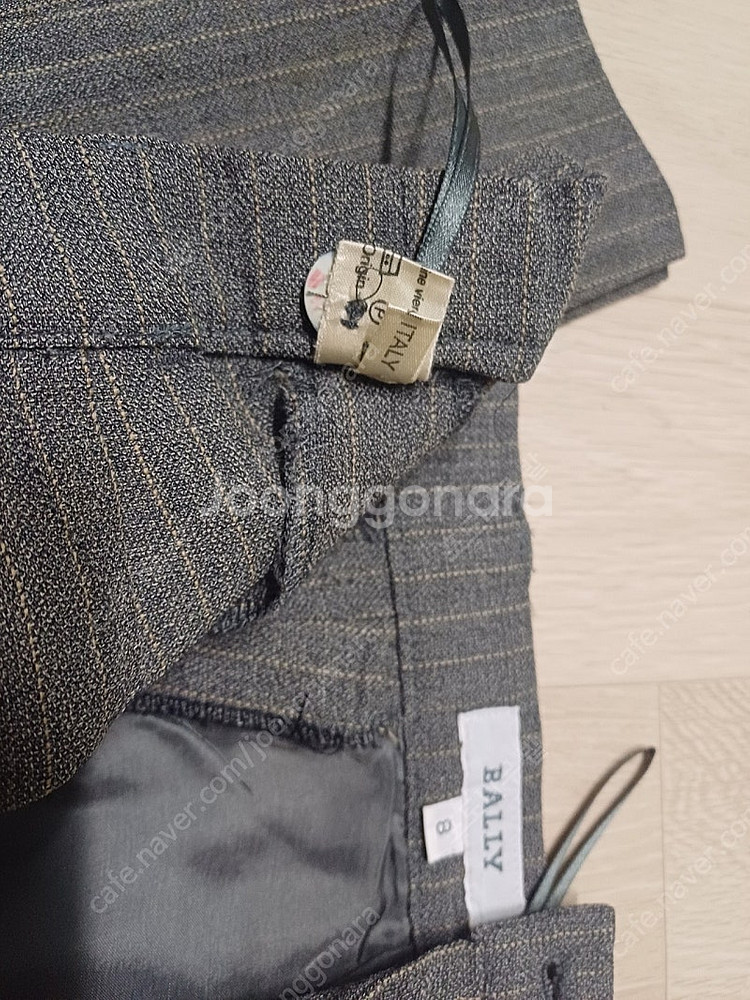 BALLY 스트라이프 정장 바지 8사이즈--3