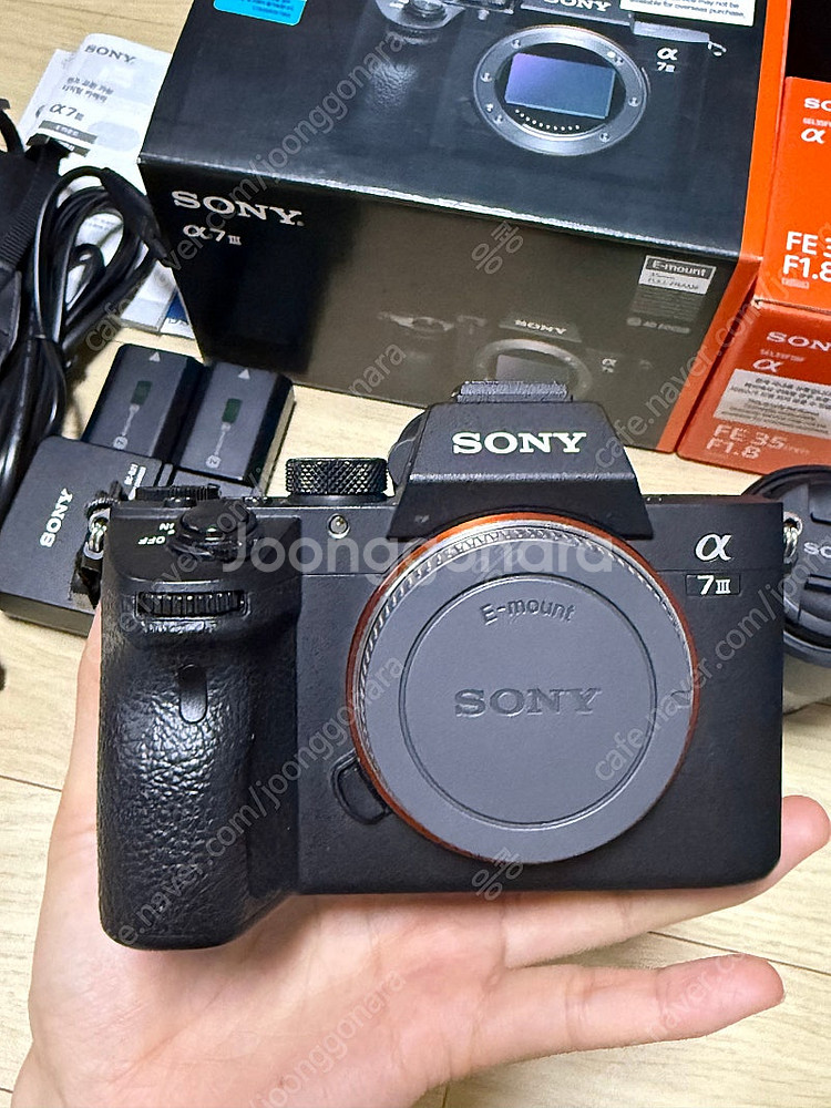 Sony A7M3 + FE 16-35 F4 ZA + F...--4