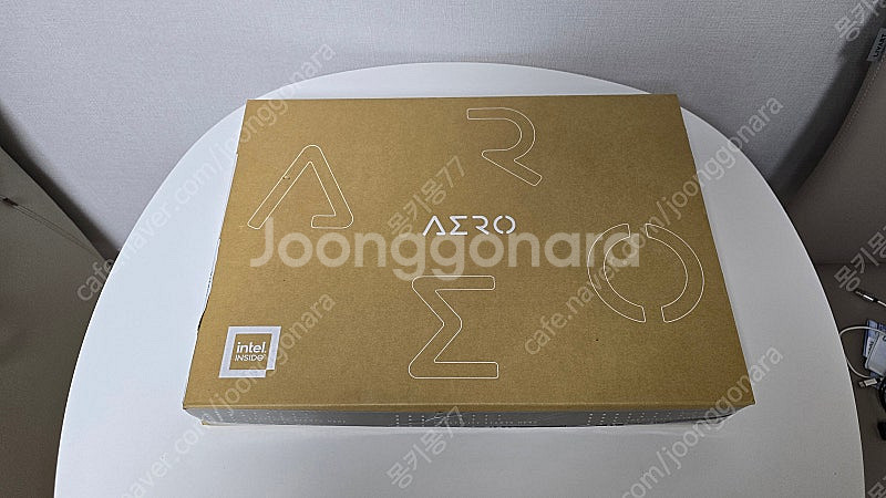 기가바이트 에어로(AERO) 14 BMF OLED--3