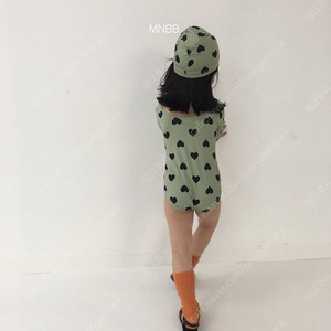 미니봉봉 하트하트 여아 래시가드 수영복 + 모자 (1회착용)