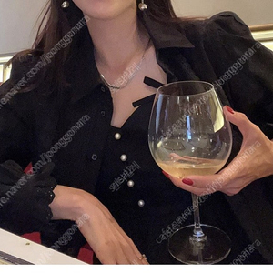 구함) 코스모폴리탄줄라이 아일렛 블랙 상의 뷔스티에 야탑