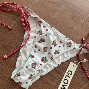 글로니 베리 수영복 하의 S