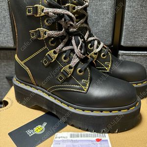 닥터마틴 워커 콜리어 단종 uk4 (230-240) 쿼드 벡스 맥스