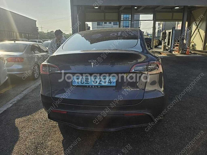 테슬라 모델 Y 중고 테슬라 중고 회색 2021년식 4...--3