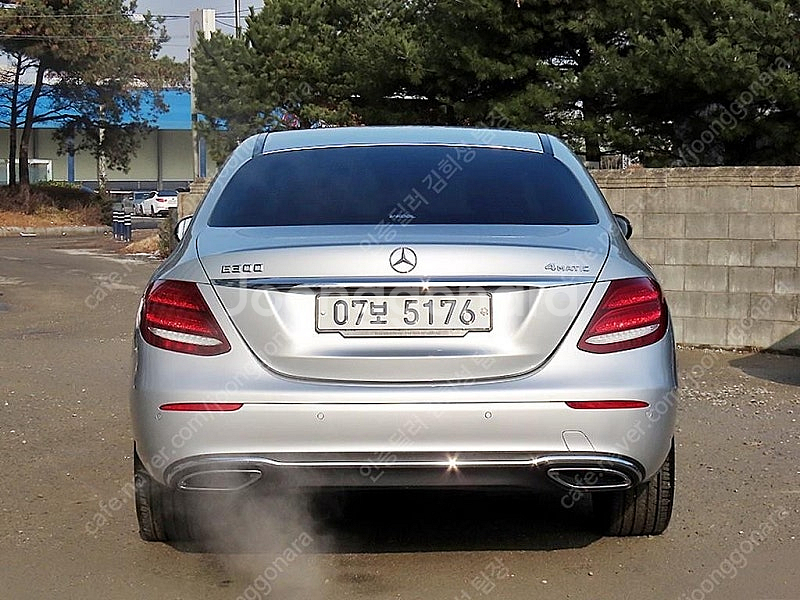 벤츠 E클래스 중고 E클래스 중고차 벤츠 중고 은색 2...--5