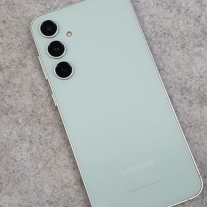 갤럭시 S23FE 민트 256 24년 10월개통 무잔상 깔끔한폰 28만에 판매해요