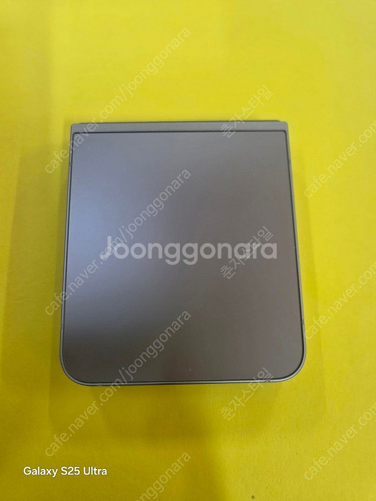 삼성Z플립6 S급 보증기간많음 256GB 수원인근 집앞...--2
