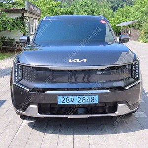 EV9 중고 EV9 중고차 회색 2024년식 52,320km 4WD 어스 개인사업자 차량구매