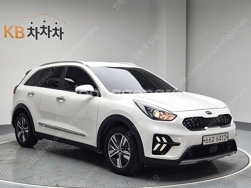 기아 니로 중고 니로 더 뉴 니로 중고차 흰색 2020...--3