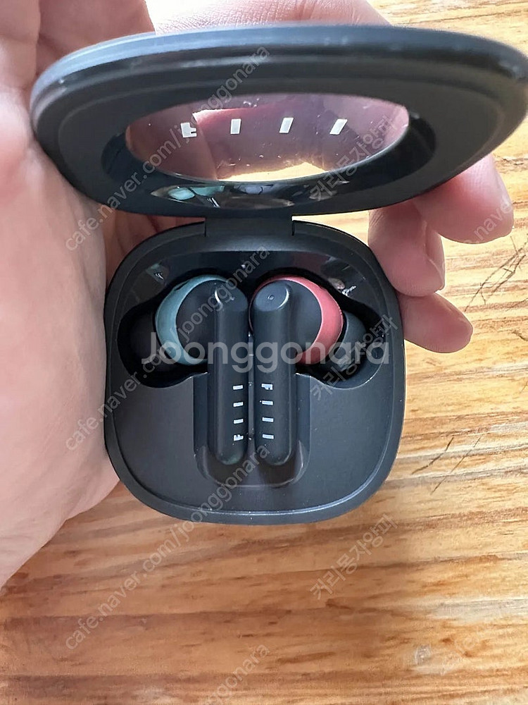 FIIL KEY PRO 무선이어폰 판매합니다--1