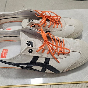 (부산)오니츠카타이거 멕시코 크림블랙 270