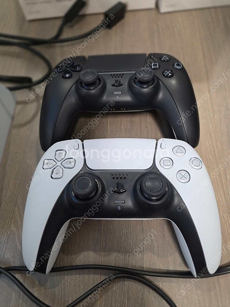 PS5 디스크에디션 팝니다.--1