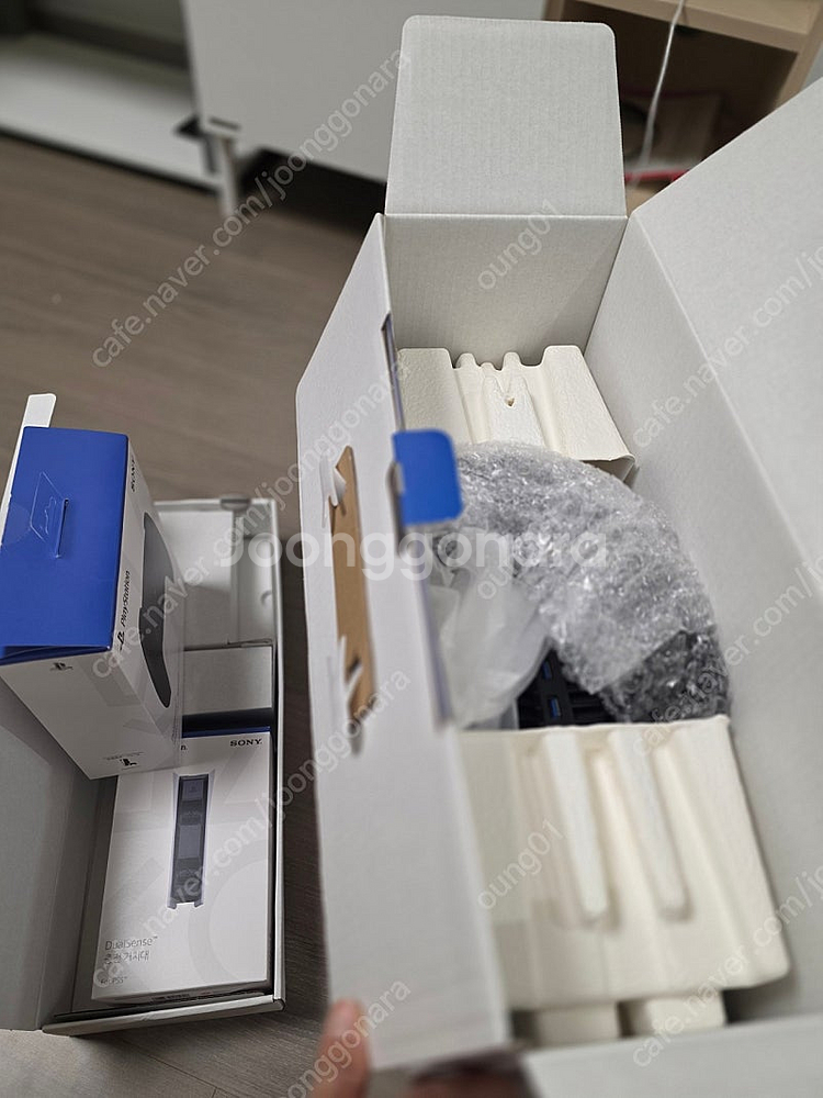 PS5 디스크에디션 팝니다.--3