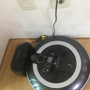 광주광역시 LG vr-5901 로보킹 진공 로봇청소기 팝니다.단종모델, 내용필독