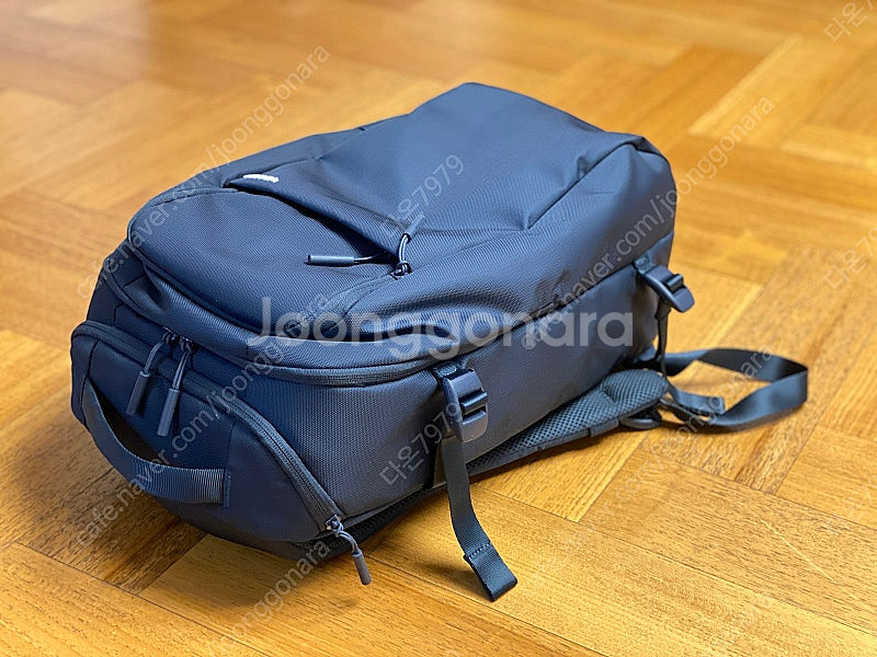 인케이스 DSLR 카메라 백팩 팝니다.--1
