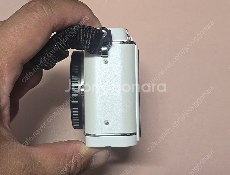 올림푸스 E-P3 화이트 바디 팝니다.--4