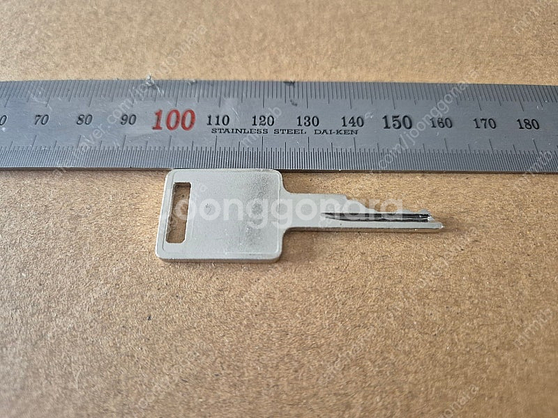 미니굴삭기바브켓e08키 밥캣키 엔진키 열쇠--1