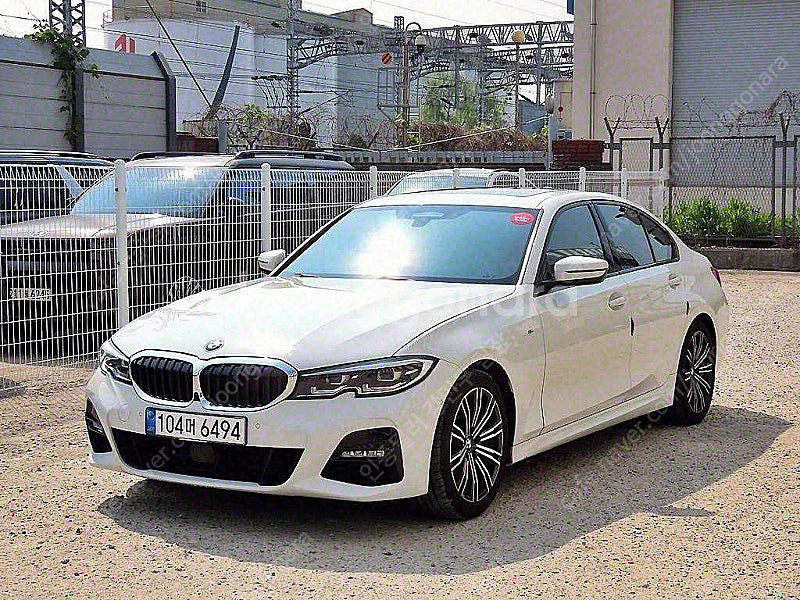 BMW 3시리즈 중고 BMW 중고 BMW 3시리즈 중고차 할부가능 2021년식 39,301km 320i M 스포츠 ...--3