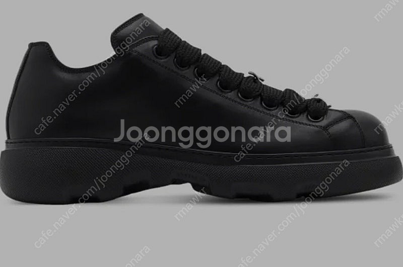 버버리 가죽 스니커즈 260 새제품 정품 판매합니다. ...--1